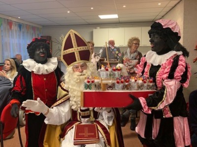 Sinterklaas zorgt voor feest in De Panden